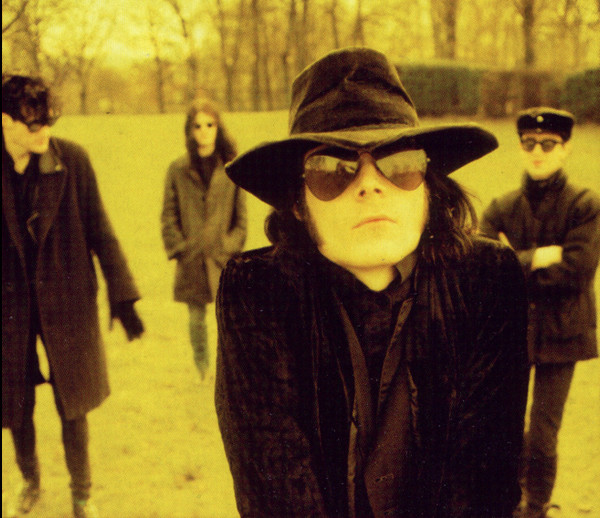 THE SISTERS OF MERCY NOS LA VUELVEN A METER, ¿ES ANDREW ELDRITCH UN PSICÓPATA? por Juan Martínez (cantante de Dragon Soup)