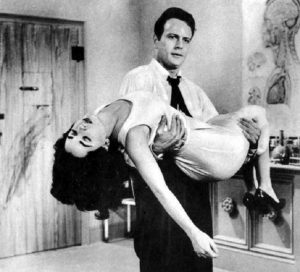 Cirujano buscando cuerpo en The brain that wouldn´t die